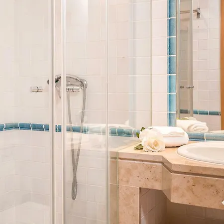 Palm Village 2 • 3bd - A/c - Terrace Quarteira